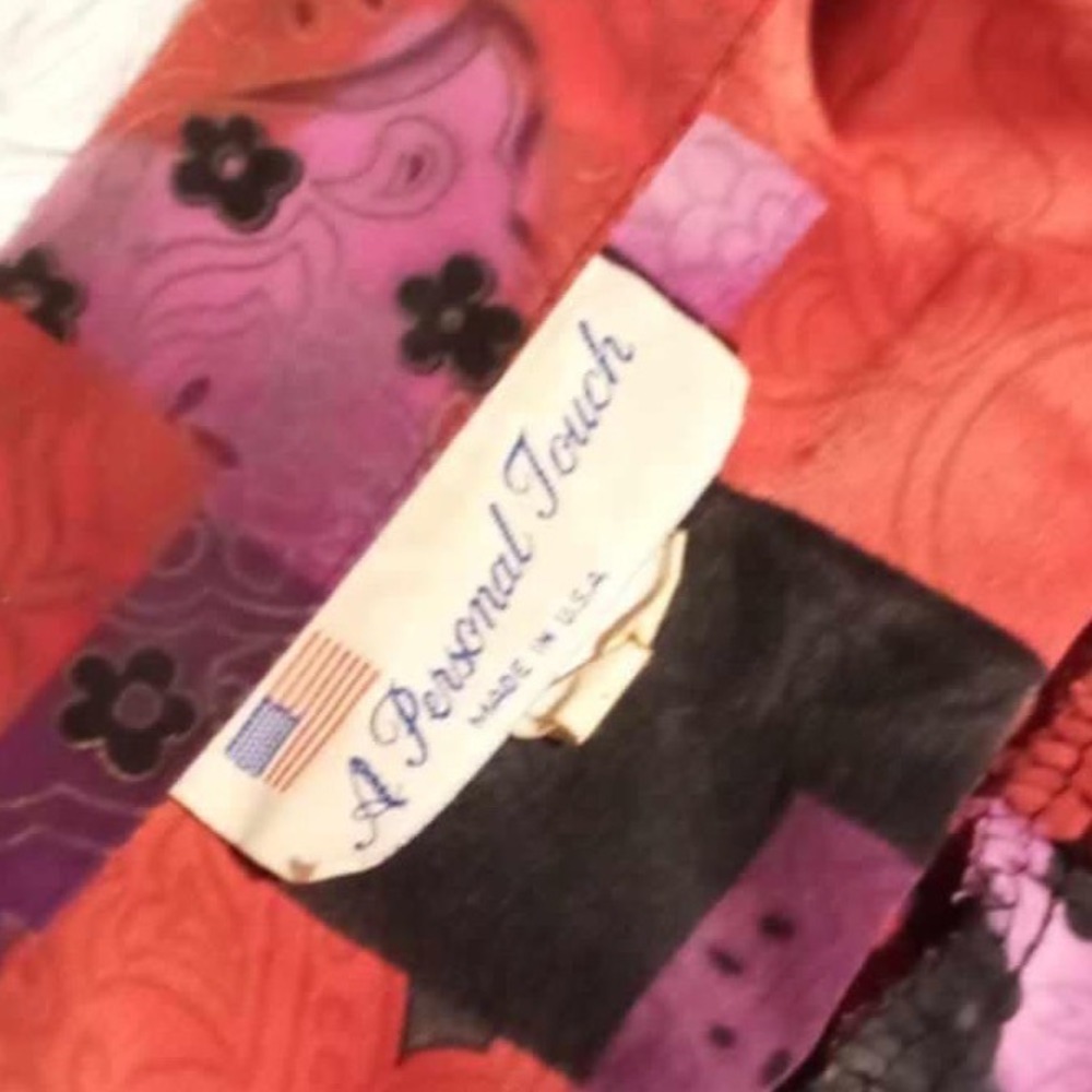 A Personal Touch Red Purple Abstract Patchwork Print Button Down Tunic Top USA - Picture 4 of 4